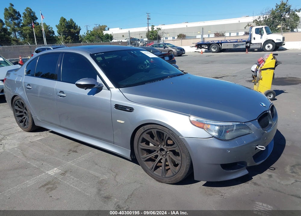 2006 BMW M5 VIN: WBSNB93546B583044