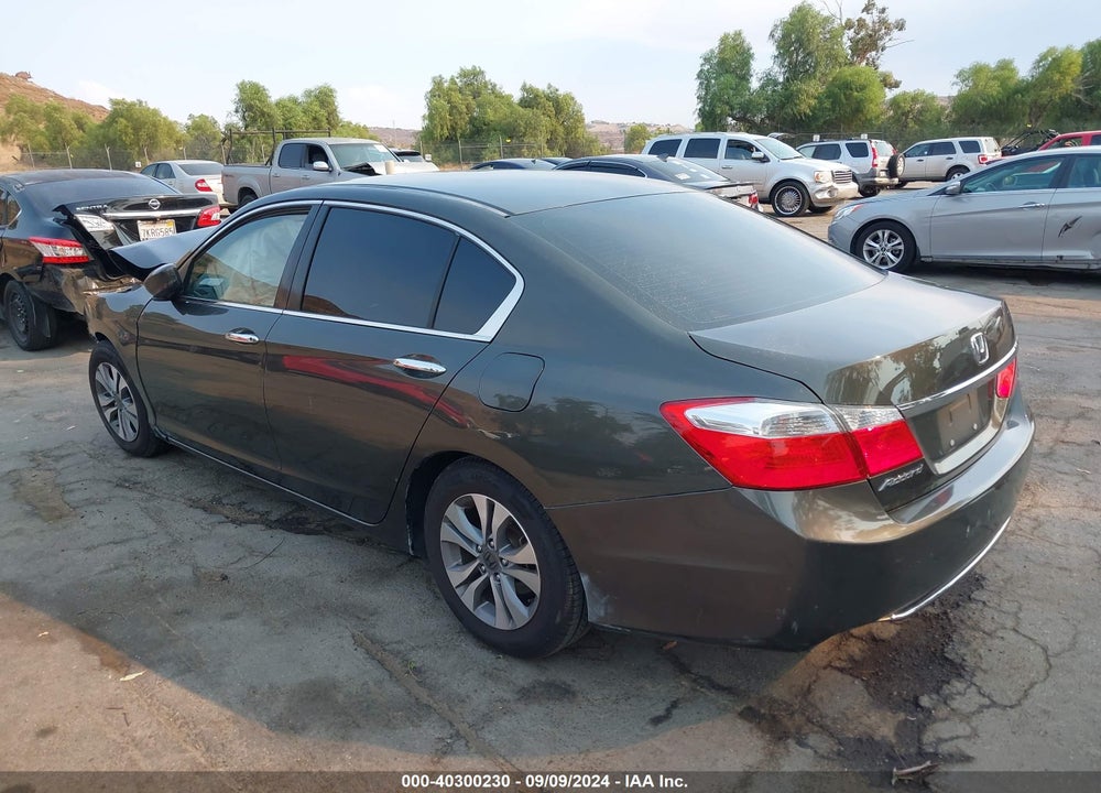 2015 HONDA ACCORD VIN: 1HGCR2F37FA135352