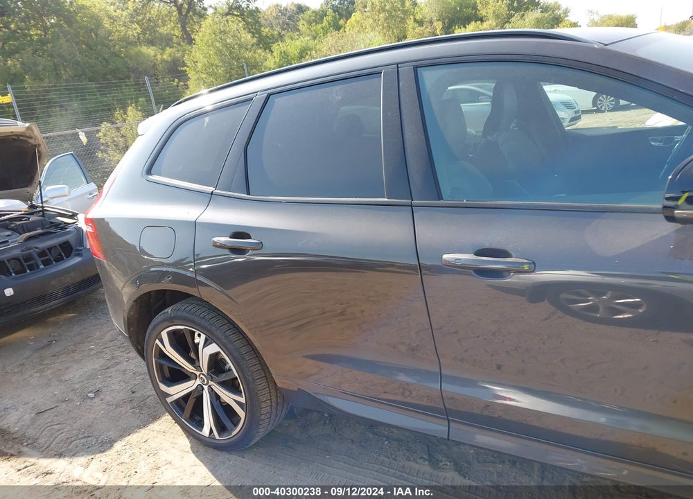 2022 VOLVO XC60 B5 R-DESIGN VIN: YV4L12RMXN1920230