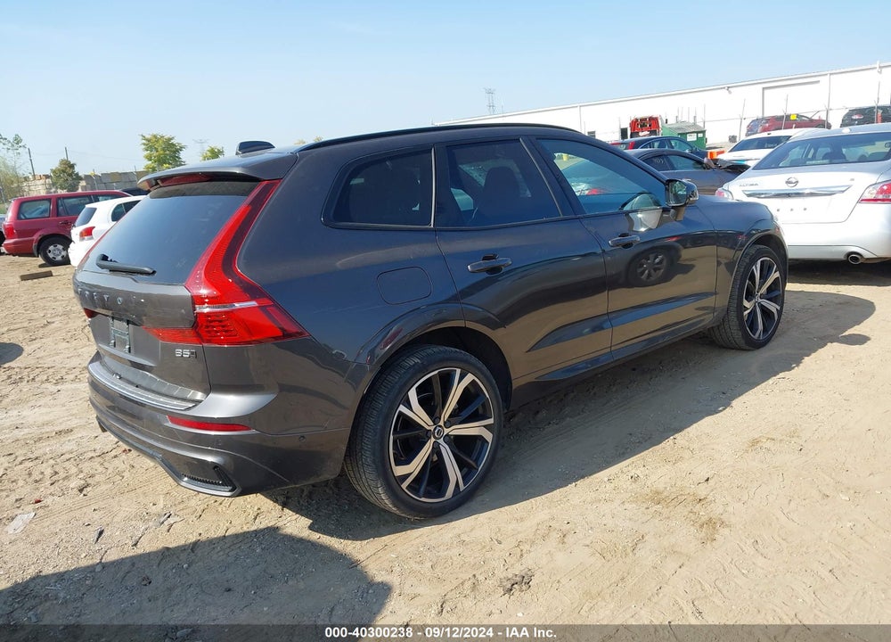 2022 VOLVO XC60 B5 R-DESIGN VIN: YV4L12RMXN1920230