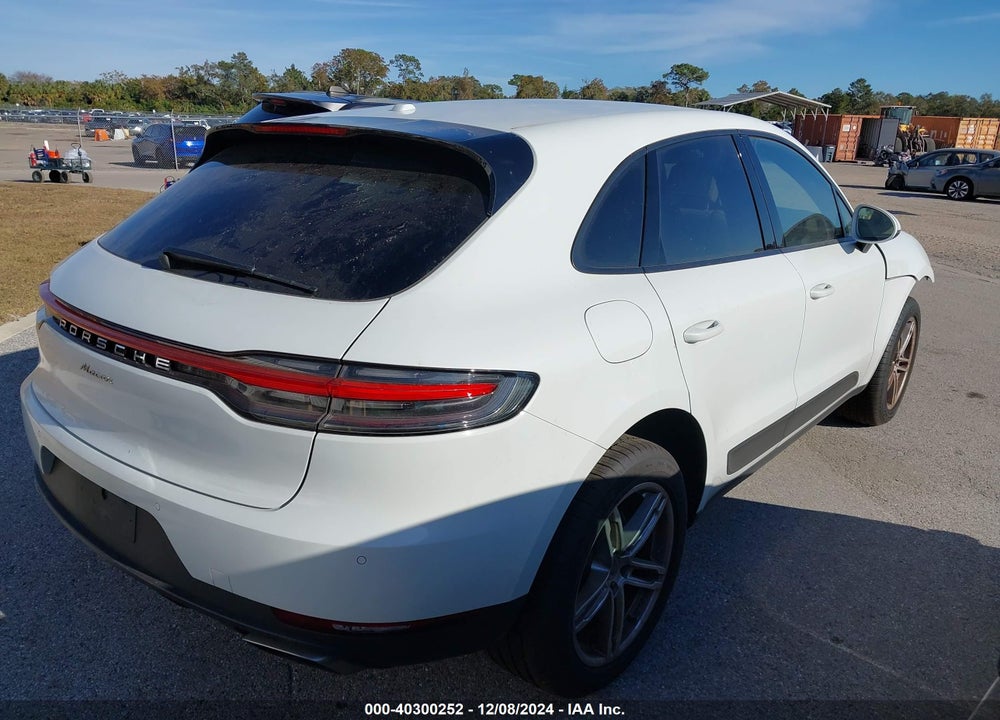 2021 PORSCHE MACAN VIN: WP1AA2A58MLB17349