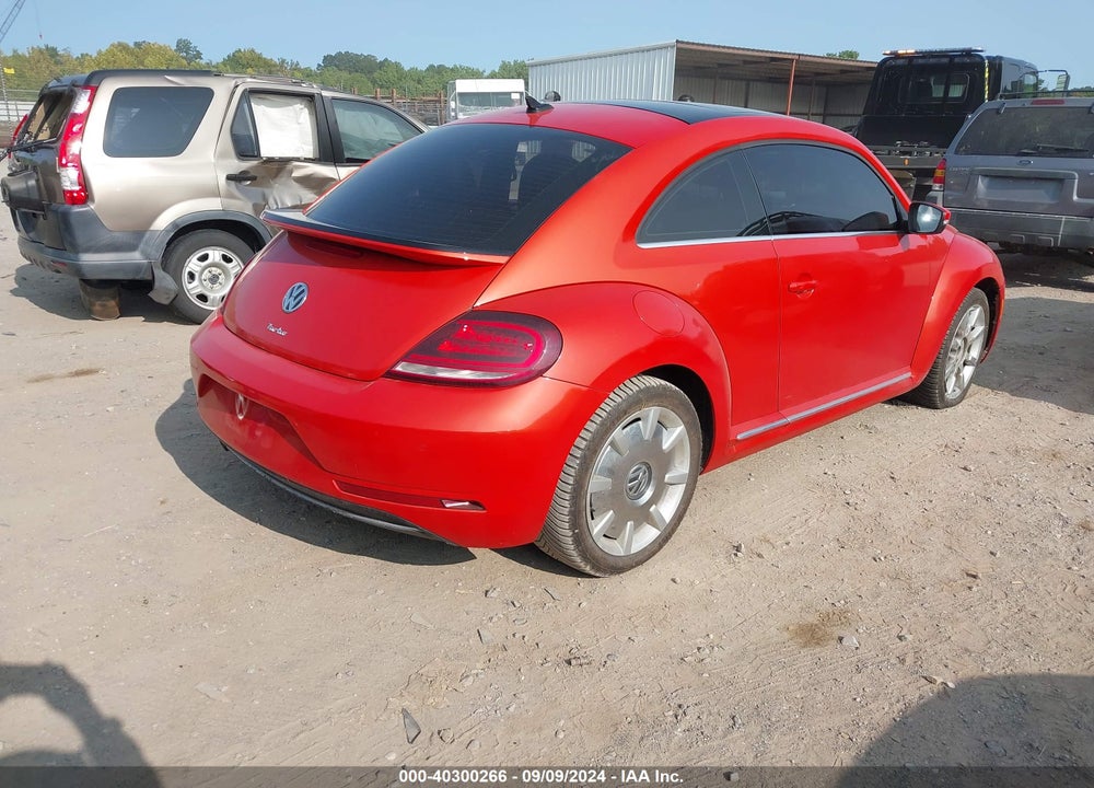 2019 VOLKSWAGEN BEETLE 2.0T SE VIN: 3VWJD7AT8KM719391
