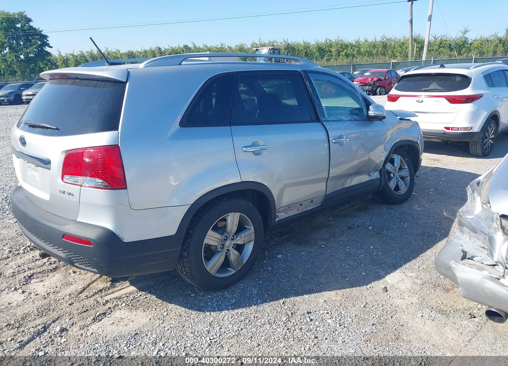 2013 KIA SORENTO EX V6 VIN: 5XYKUDA20DG329575