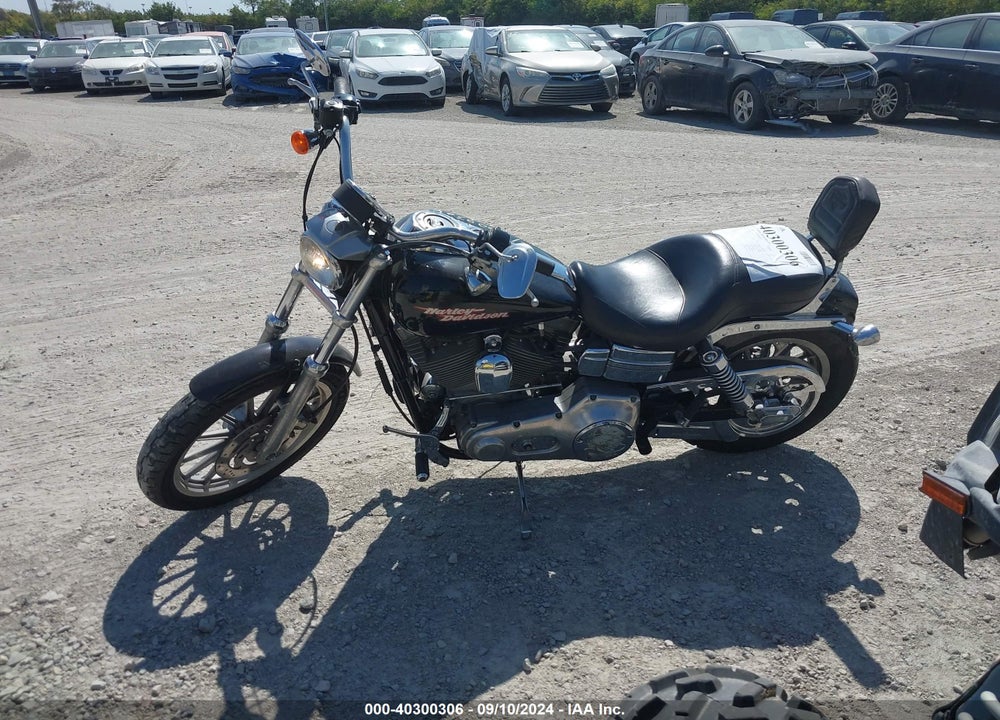 2004 HARLEY-DAVIDSON FXDI VIN: 1HD1GMW134K304021
