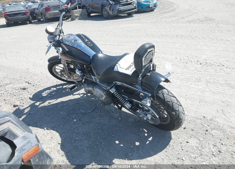2004 HARLEY-DAVIDSON FXDI VIN: 1HD1GMW134K304021