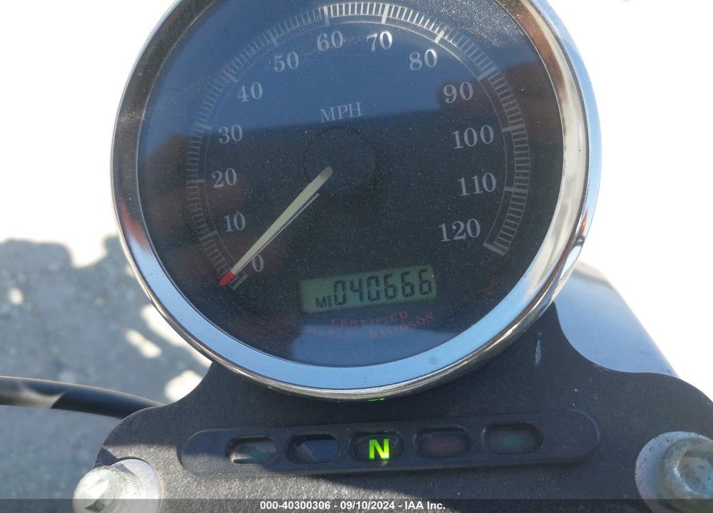 2004 HARLEY-DAVIDSON FXDI VIN: 1HD1GMW134K304021