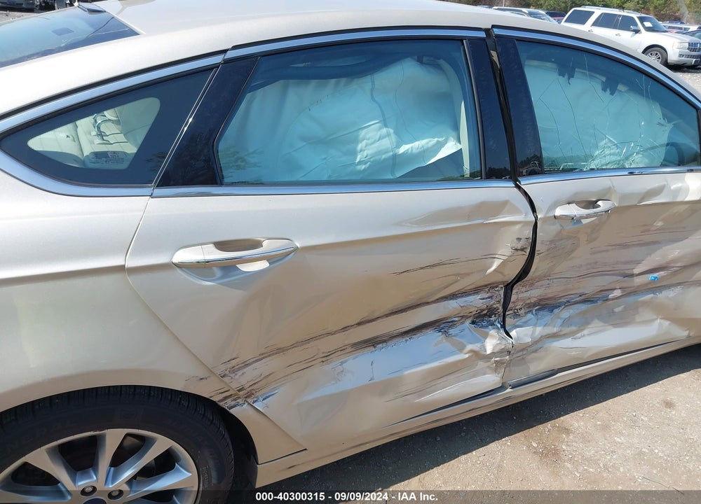 2017 FORD FUSION SE VIN: 3FA6P0HD7HR303940