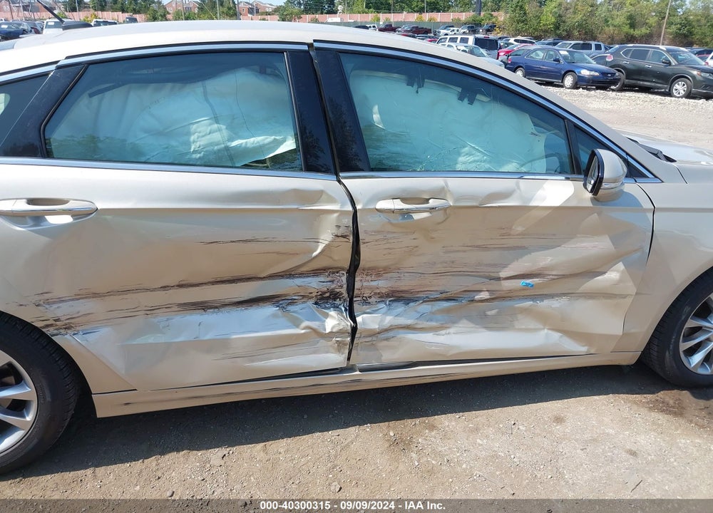 2017 FORD FUSION SE VIN: 3FA6P0HD7HR303940