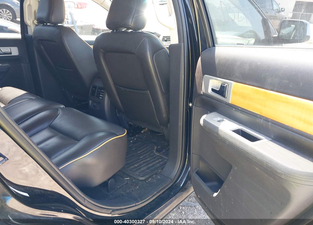 2009 LINCOLN MKX VIN: 2LMDU88C09BJ11114