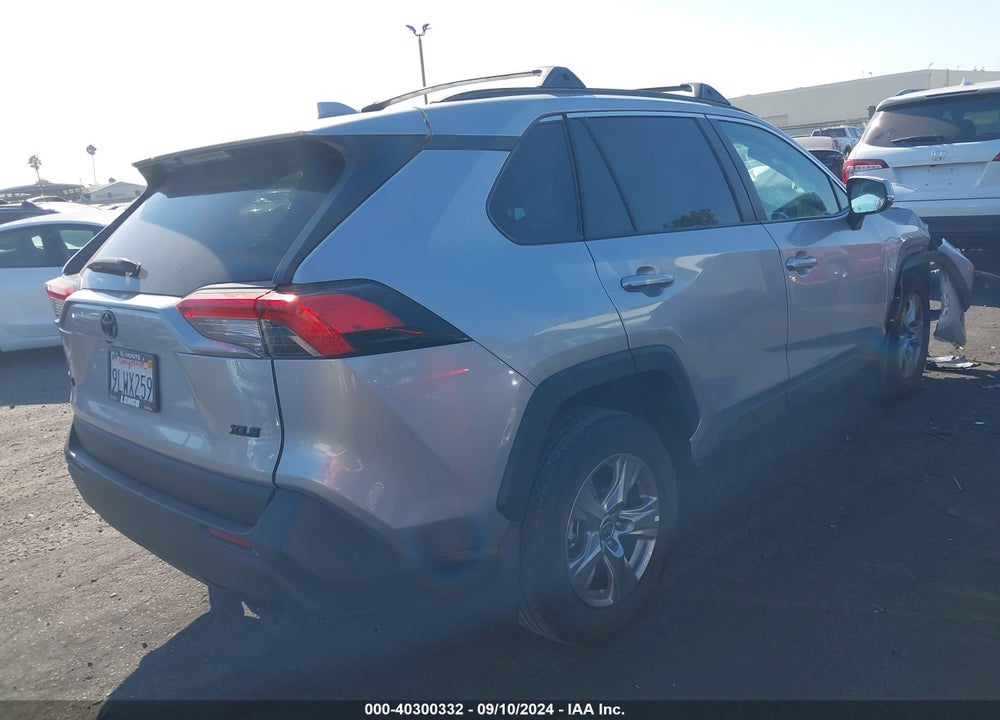 2024 TOYOTA RAV4 XLE VIN: 2T3W1RFV6RC275591