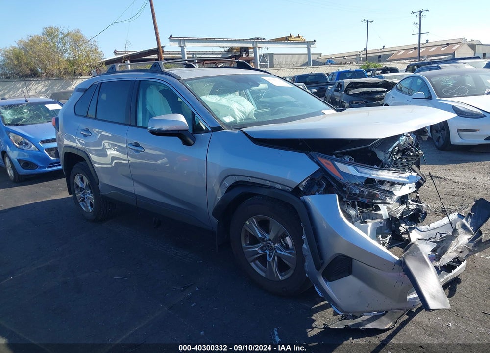 2024 TOYOTA RAV4 XLE VIN: 2T3W1RFV6RC275591