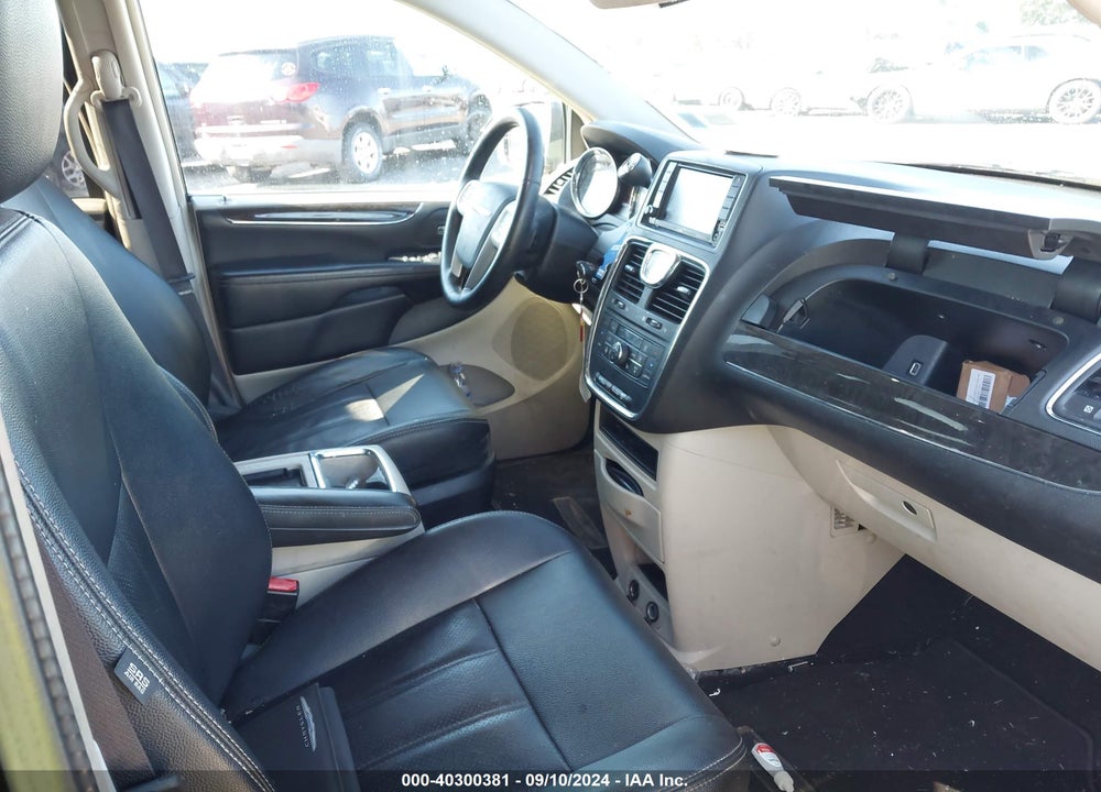 2016 CHRYSLER TOWN & COUNTRY TOURING-L ANNIVERSARY EDITION VIN: 2C4RC1CG9GR158253