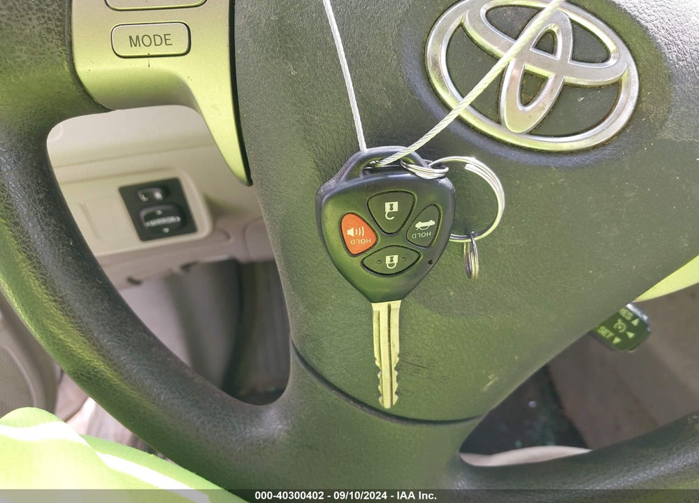 2011 TOYOTA COROLLA LE VIN: 2T1BU4EE4BC554577