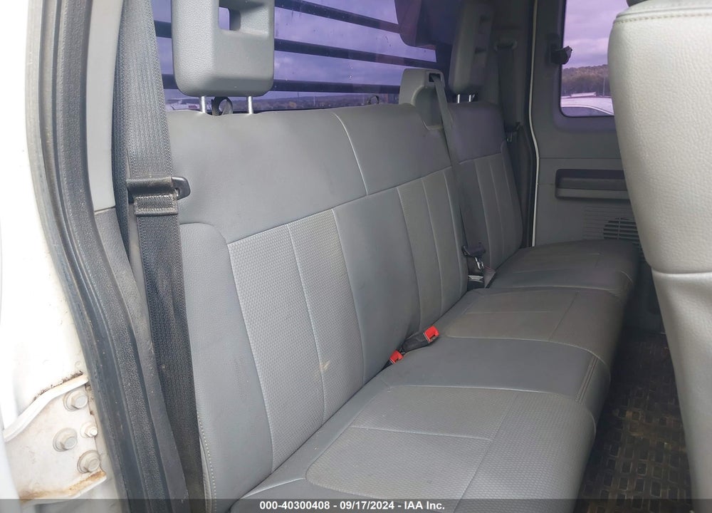 2014 FORD F-350 CHASSIS XL VIN: 1FD8X3HT7EEB62146
