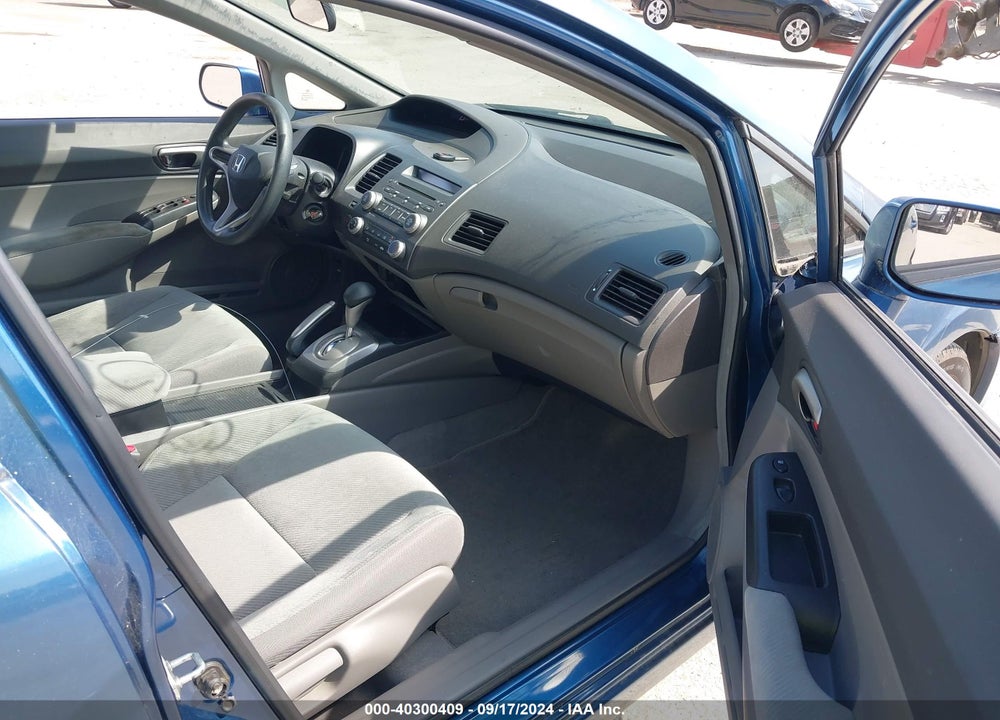 2010 HONDA CIVIC LX VIN: 2HGFA1F58AH531932