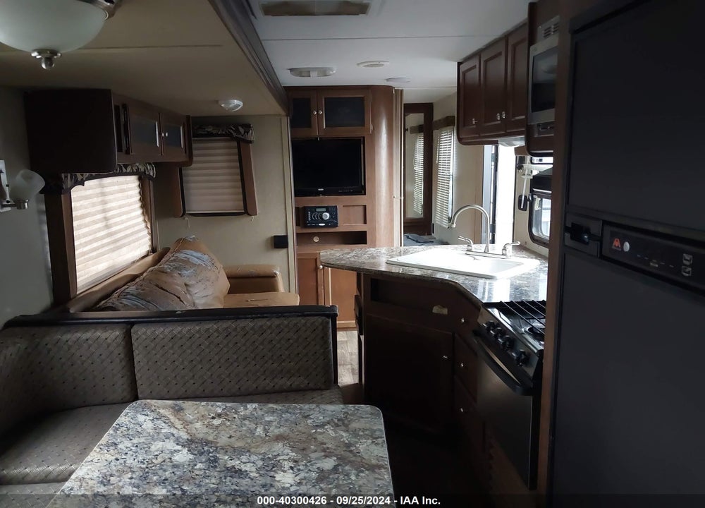 2015 KEYSTONE HIDEOUT M-26BHS VIN: 4YDT26B26FN205520