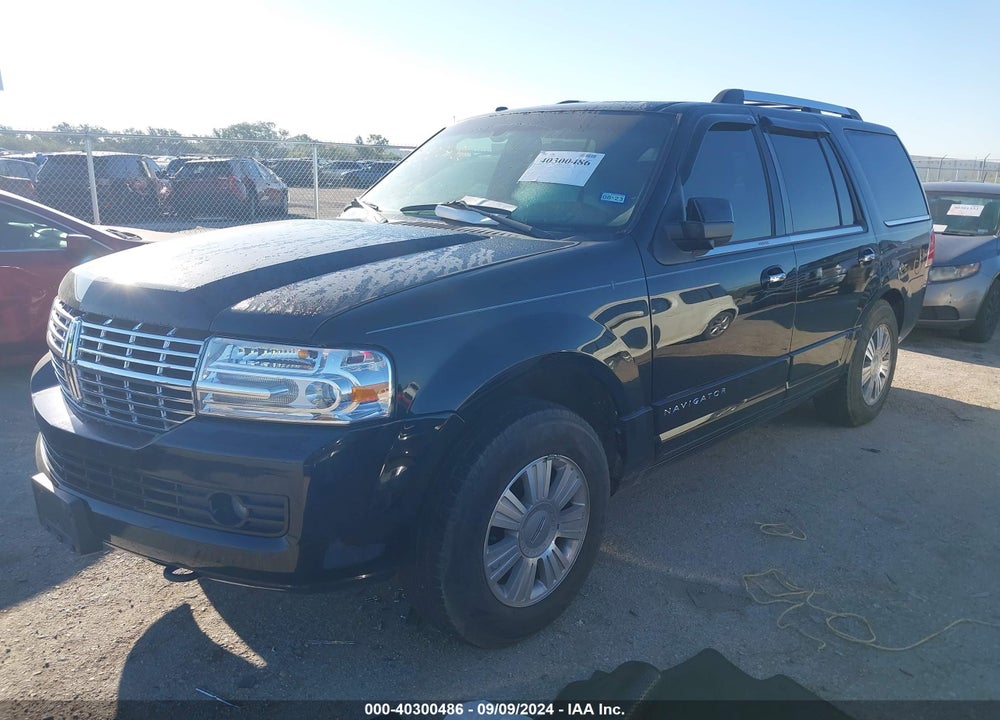 2011 LINCOLN NAVIGATOR VIN: 5LMJJ2H5XBEJ10372