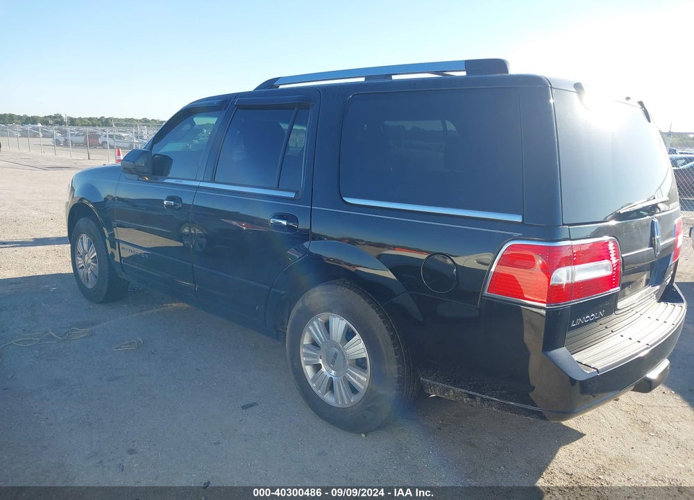 2011 LINCOLN NAVIGATOR VIN: 5LMJJ2H5XBEJ10372