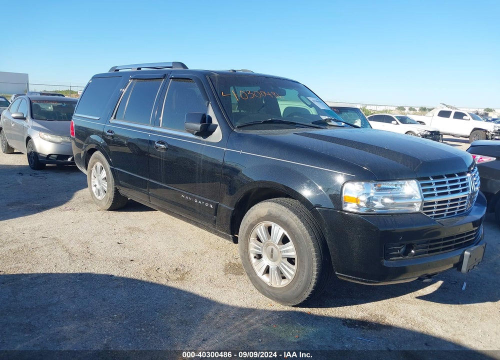2011 LINCOLN NAVIGATOR VIN: 5LMJJ2H5XBEJ10372