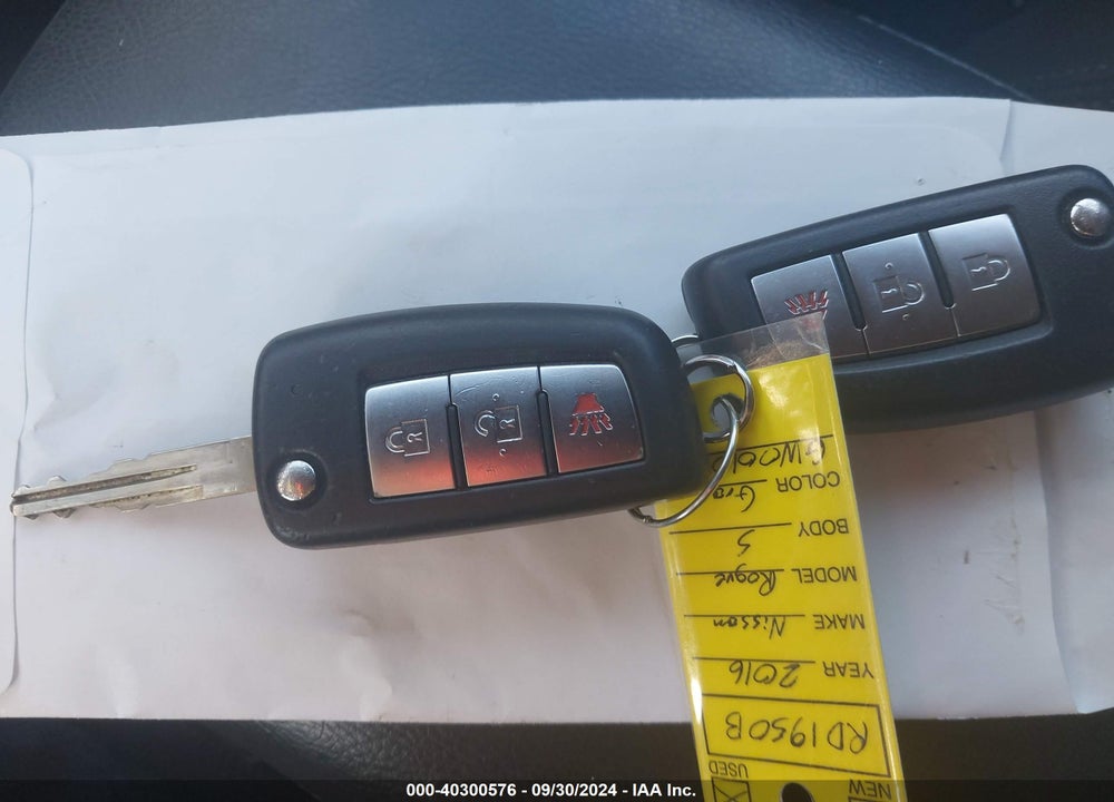 2016 NISSAN ROGUE S VIN: JN8AT2MT5GW001068