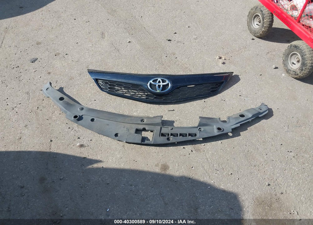 2014 TOYOTA CAMRY SE VIN: 4T1BF1FK6EU302474