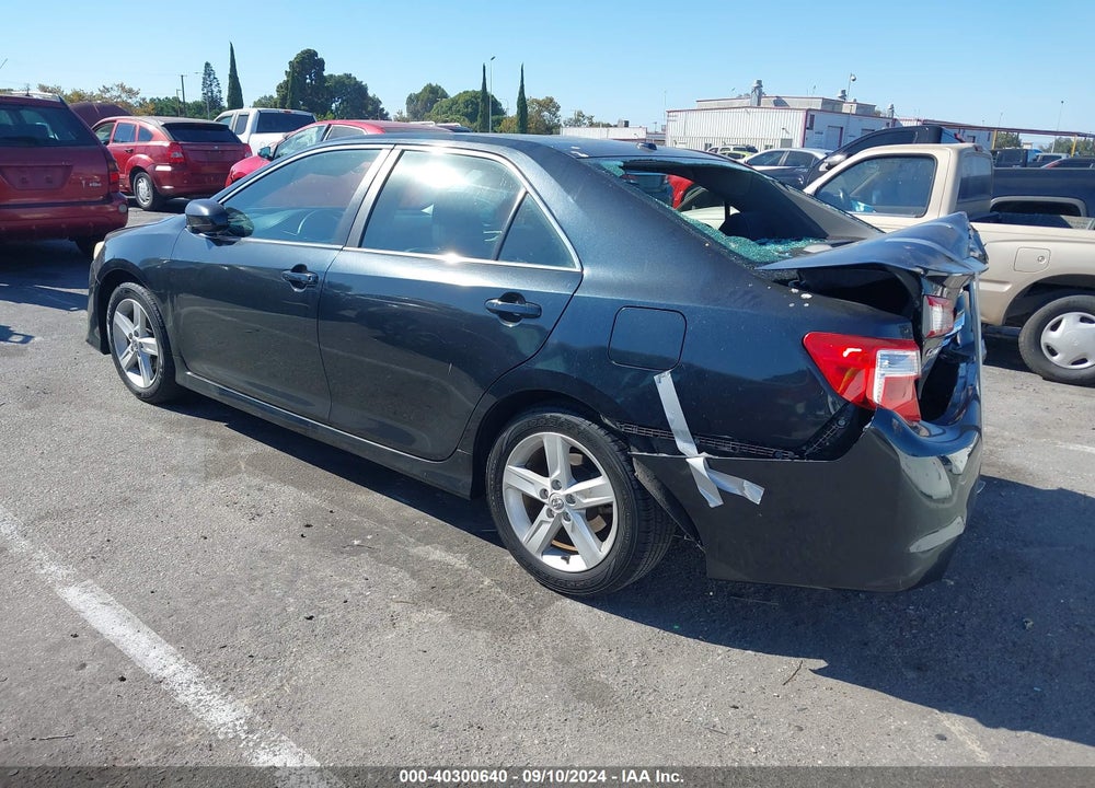 2013 TOYOTA CAMRY SE VIN: 4T1BF1FK3DU218823
