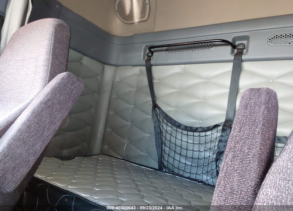 2014 FREIGHTLINER CASCADIA 125 VIN: 3AKJGLD5XESFT6239