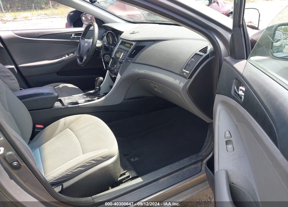 2013 HYUNDAI SONATA GLS VIN: 5NPEB4AC3DH564783