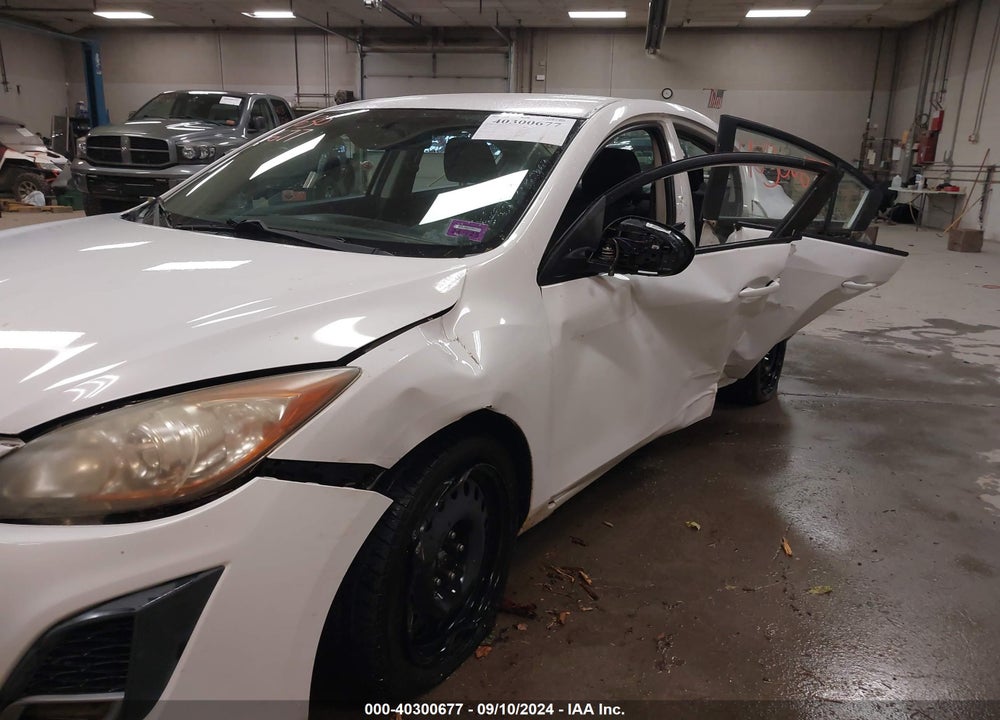 2010 MAZDA 3 S SPORT VIN: JM1BL1S67A1196098