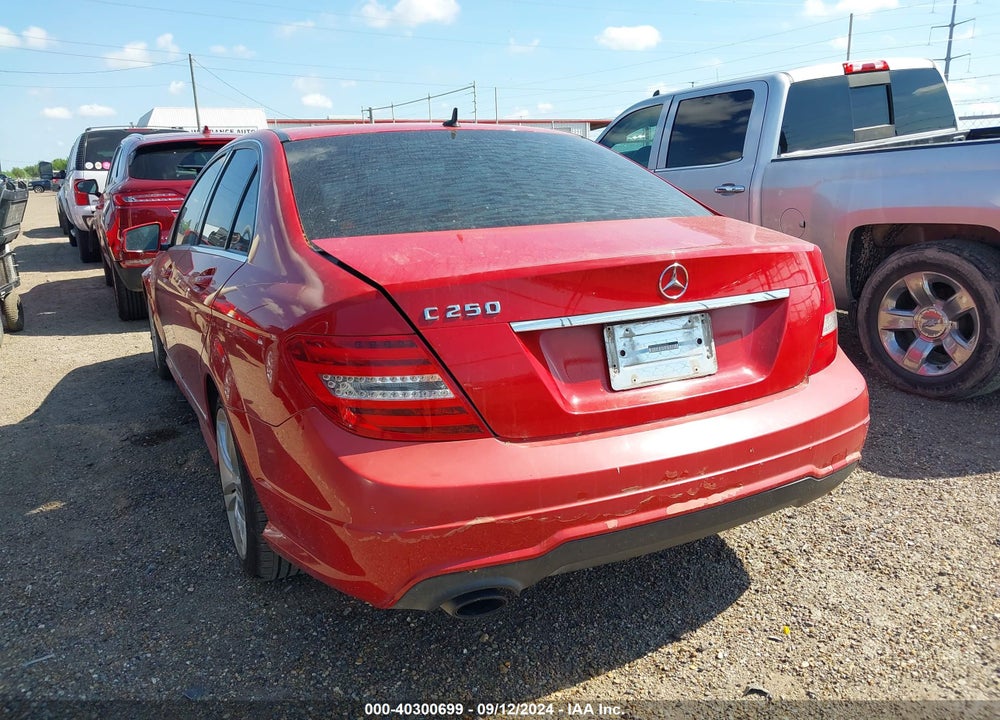 2013 MERCEDES-BENZ C 250 VIN: WDDGF4HB5DR260833