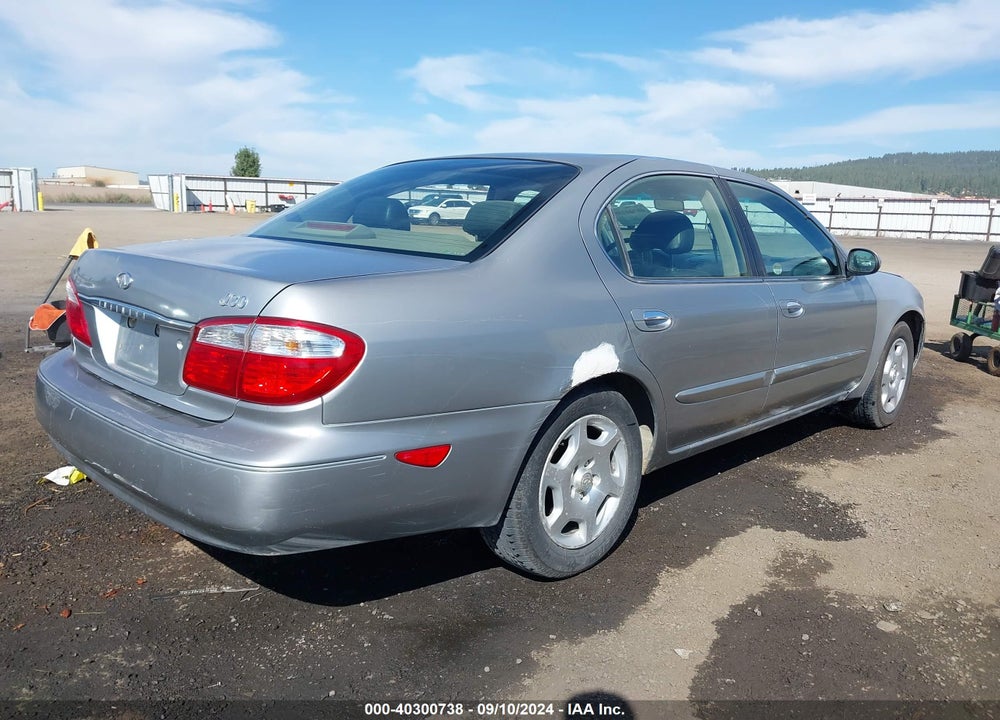 2000 INFINITI I30 LUXURY/TOURING VIN: JNKCA31A0YT204048