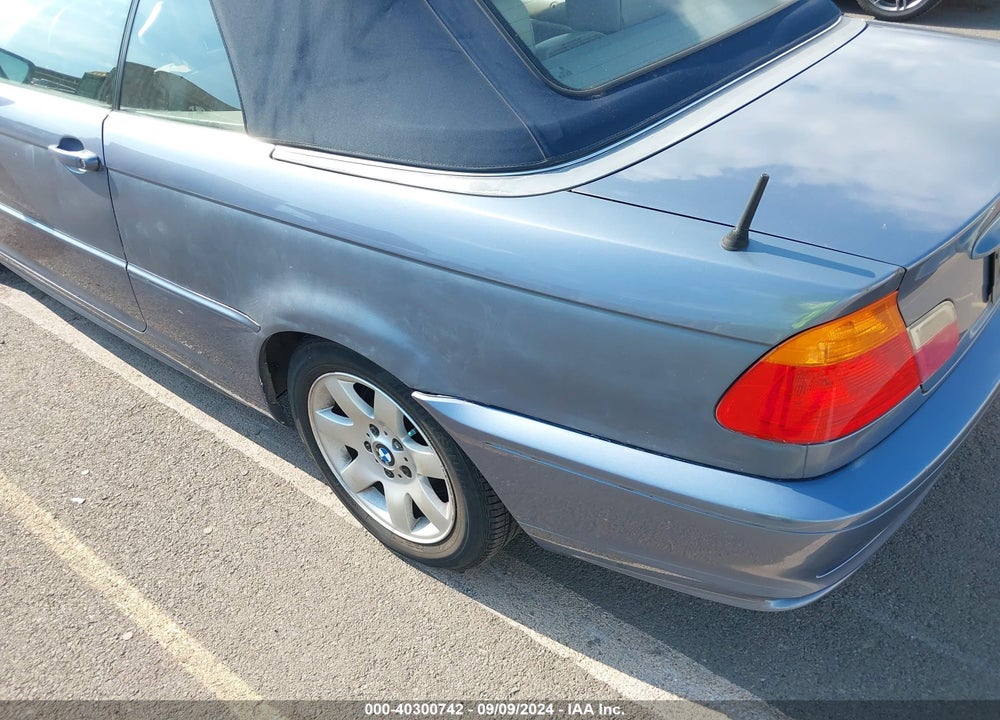 2001 BMW 325CI VIN: WBABS33471JY54981