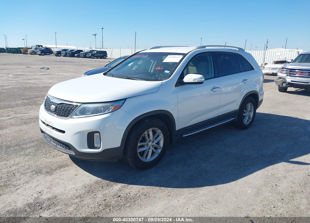 2015 KIA SORENTO LX VIN: 5XYKT3A68FG579911