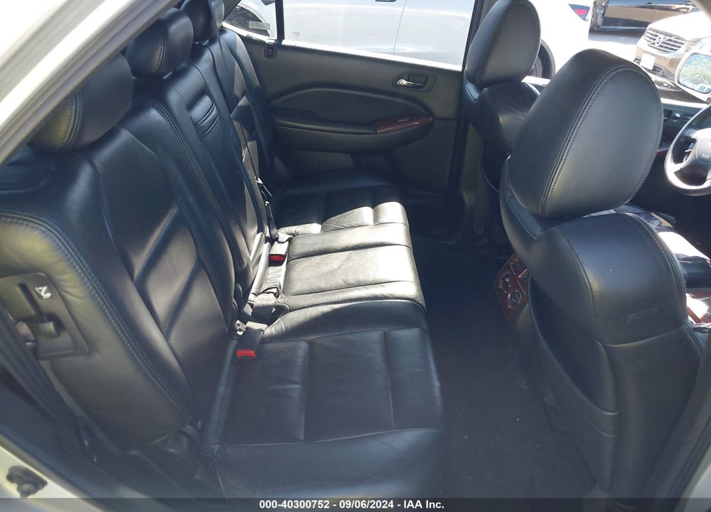 2004 ACURA MDX VIN: 2HNYD18704H526705