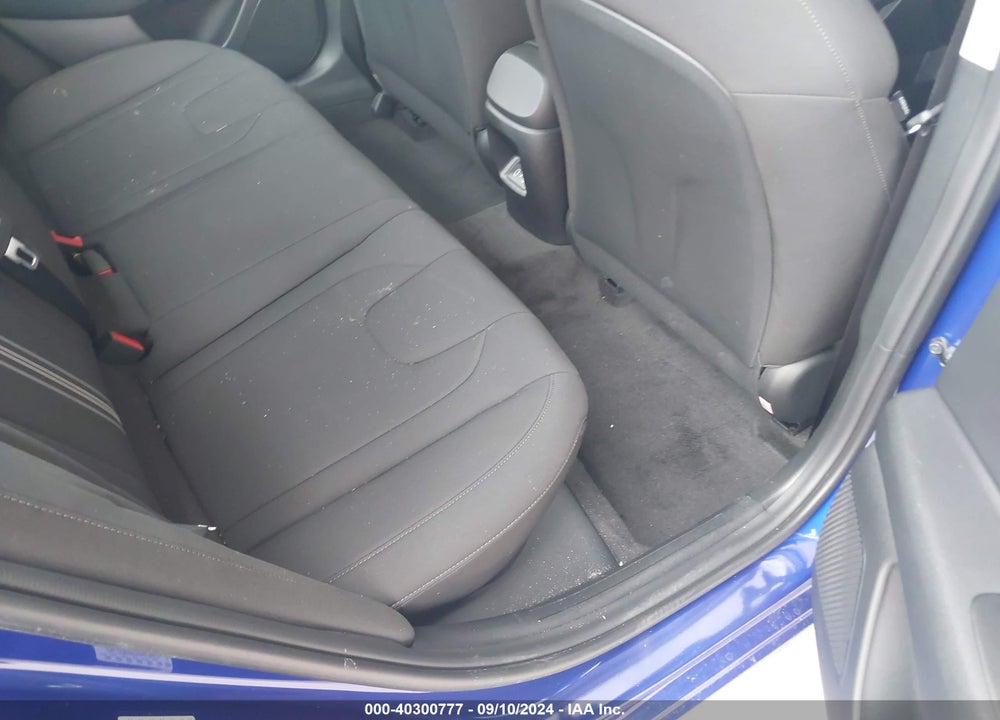 2024 HYUNDAI ELANTRA SEL VIN: KMHLM4DG1RU831752