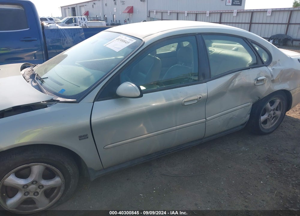 2004 FORD TAURUS SES VIN: 1FAFP55S54A134991