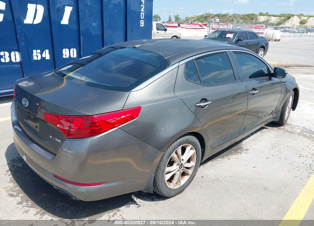 2011 KIA OPTIMA EX VIN: KNAGN4A70B5072189