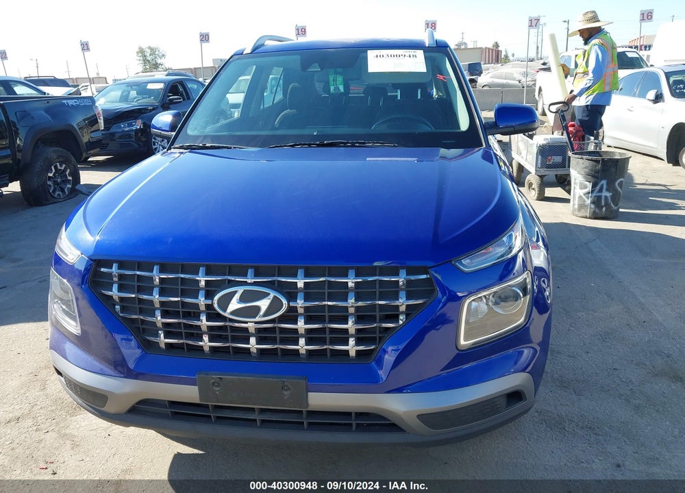 2021 HYUNDAI VENUE SEL VIN: KMHRC8A3XMU127418