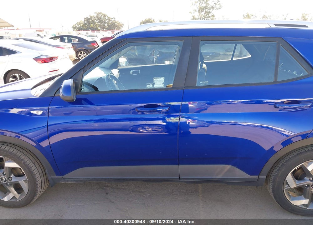 2021 HYUNDAI VENUE SEL VIN: KMHRC8A3XMU127418