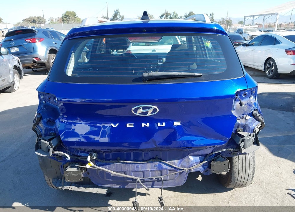 2021 HYUNDAI VENUE SEL VIN: KMHRC8A3XMU127418