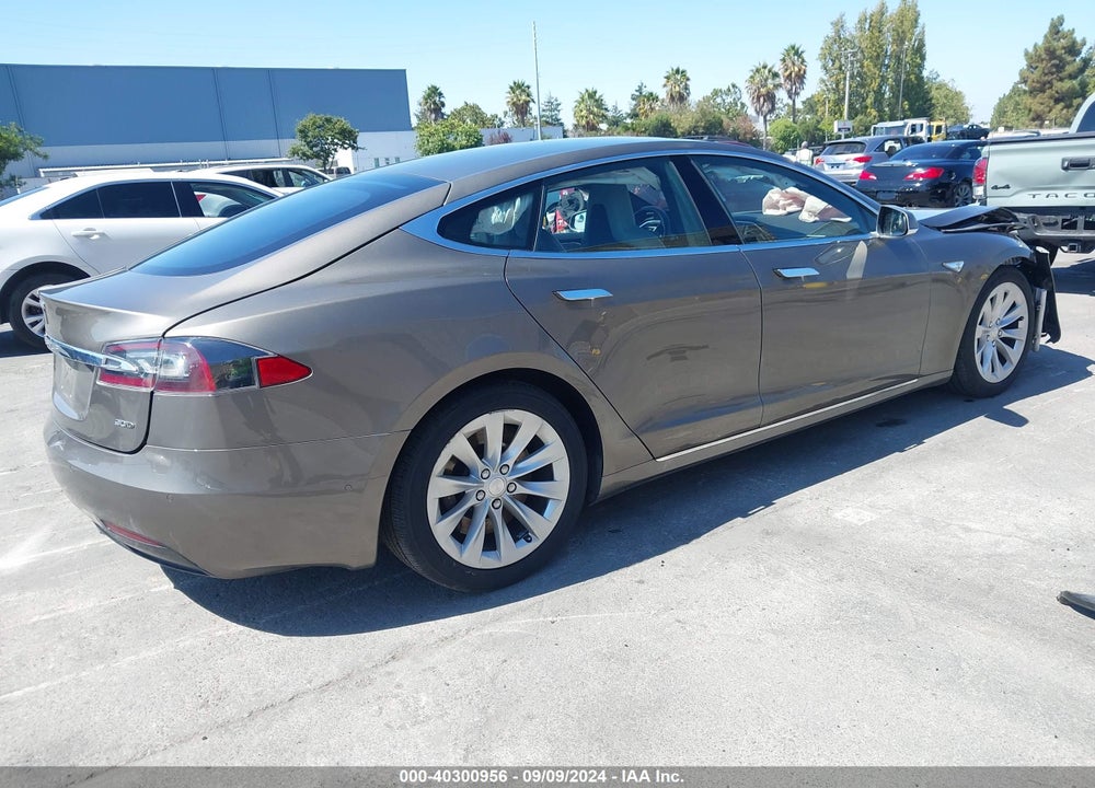 2016 TESLA MODEL S VIN: 5YJSA1E23GF139220