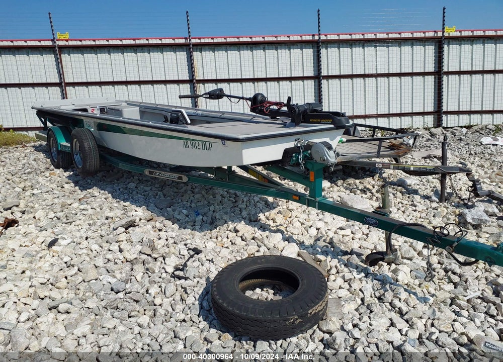 2013 UNDEFINED BOAT TRAILER VIN: 1L8THMRA1DA009197