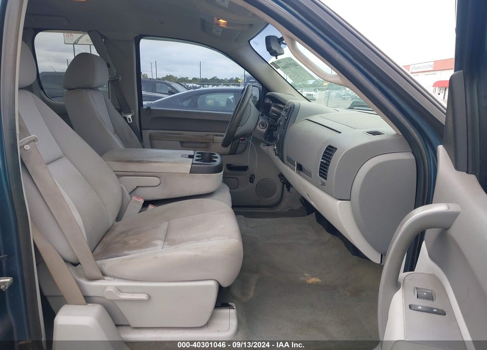 2011 GMC SIERRA 1500 SLE VIN: 1GTR2VE30BZ189569