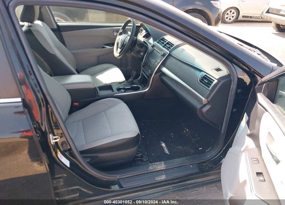 2017 TOYOTA CAMRY SE VIN: 4T1BF1FK5HU401372