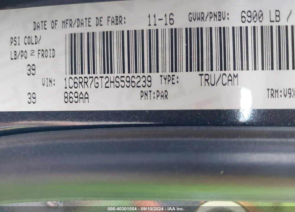 2017 RAM 1500 SLT VIN: 1C6RR7GT2HS596239