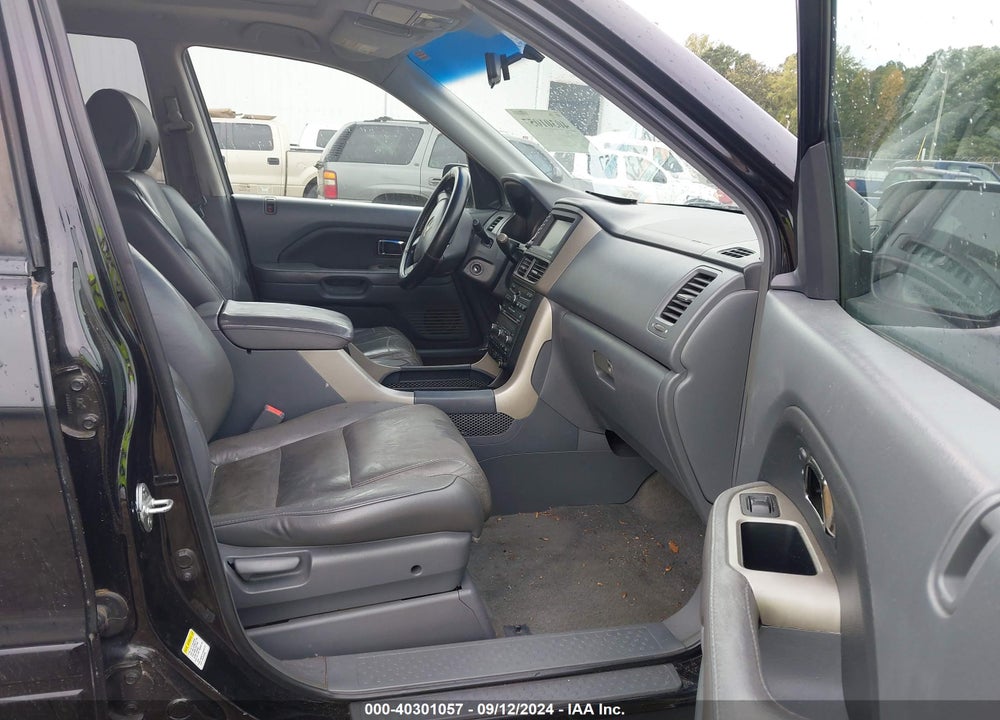 2007 HONDA PILOT EX-L VIN: 5FNYF28757B003213