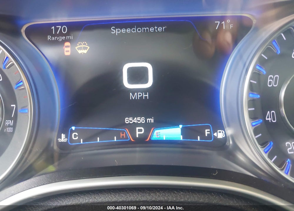 2017 CHRYSLER 300 LIMITED VIN: 2C3CCAAG4HH616169