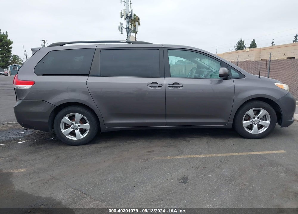 2013 TOYOTA SIENNA LE V6 8 PASSENGER VIN: 5TDKK3DCXDS368780