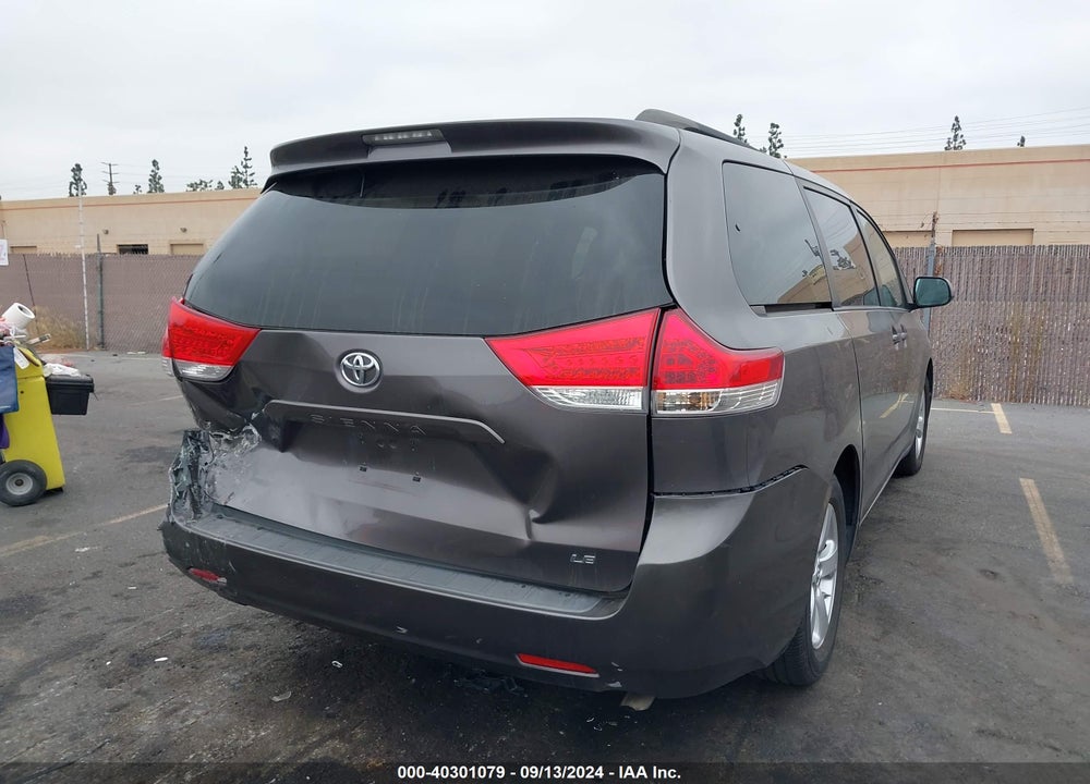 2013 TOYOTA SIENNA LE V6 8 PASSENGER VIN: 5TDKK3DCXDS368780