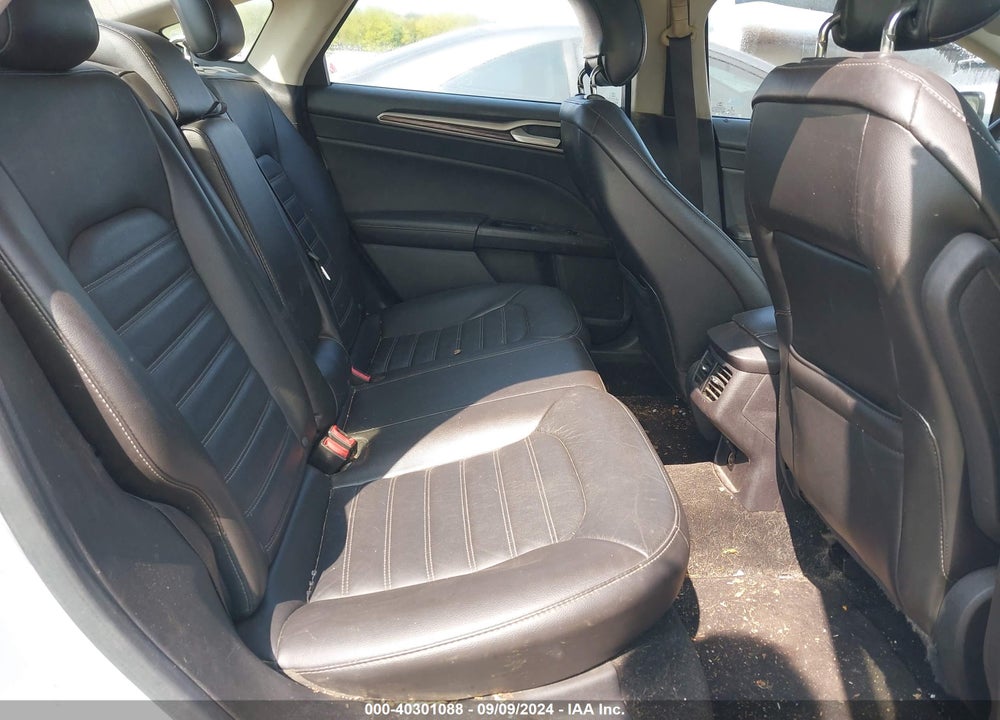 2015 FORD FUSION SE VIN: 1FA6P0HD6F5114311
